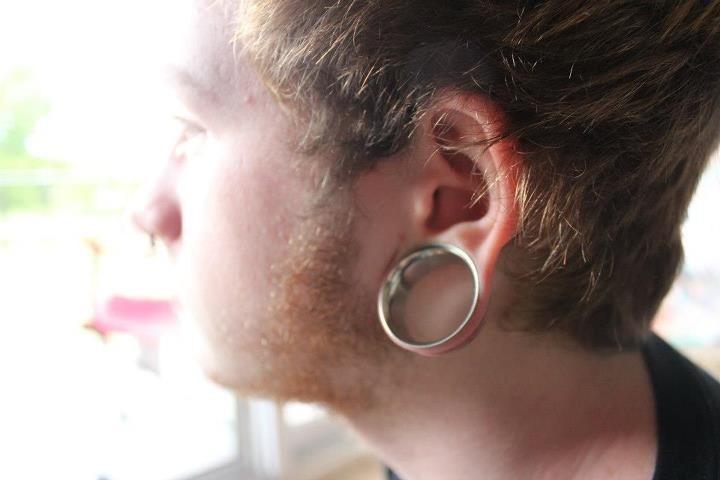 A Peek At Stretch Earrings